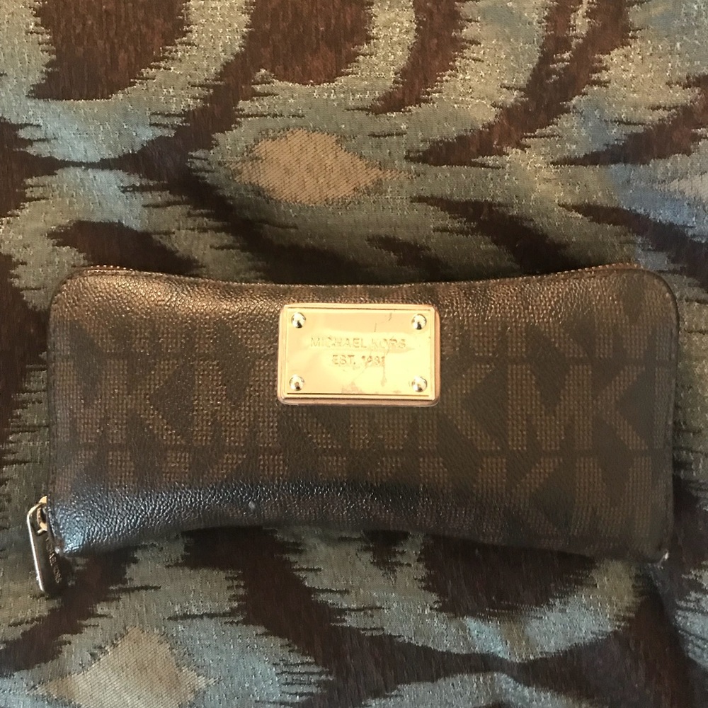 Michael Kors wallet